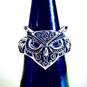 New Hand Carved Distressed Retro Green Sapphire Stainless Steel Silver Owl Ring